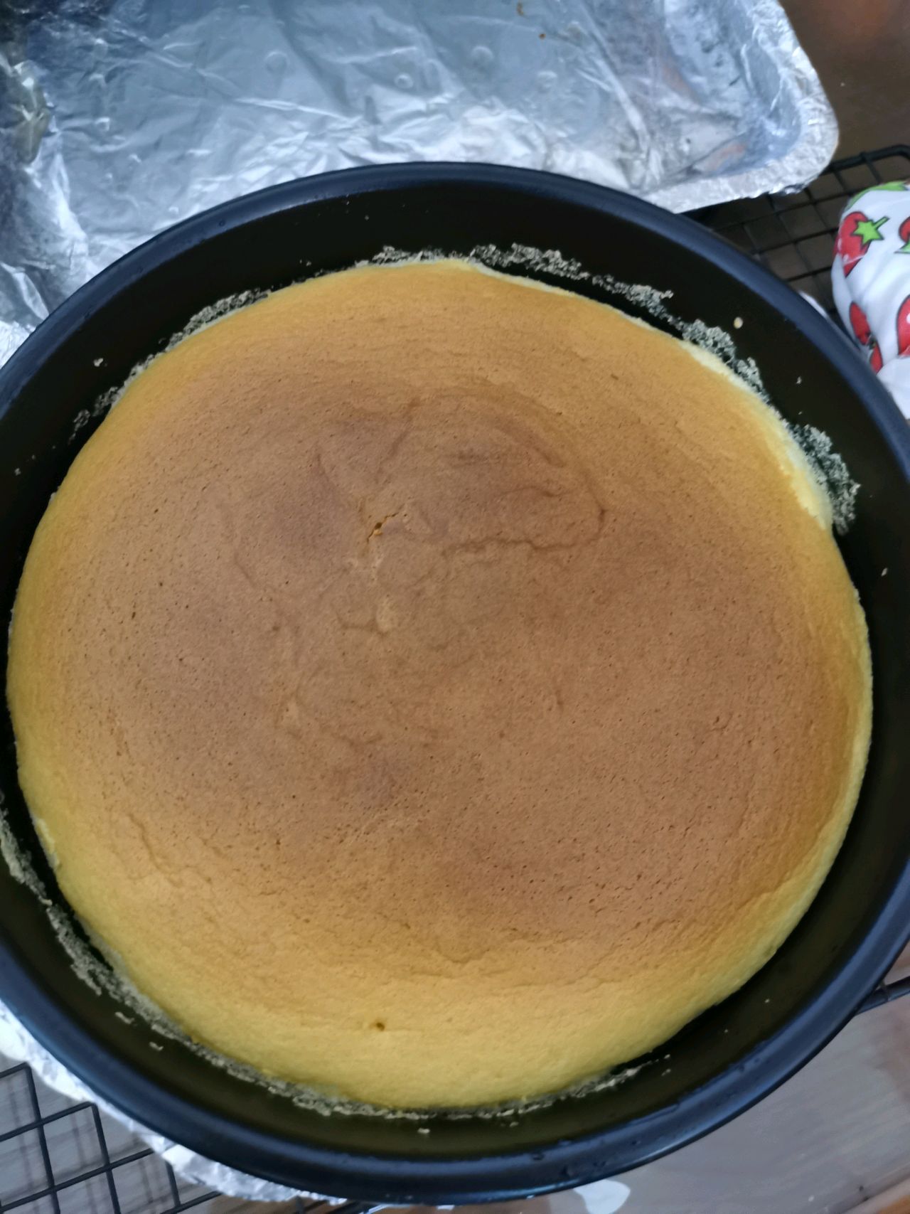 烤箱自制蛋糕的简单做法，烤箱自制美味蛋糕的简易教程