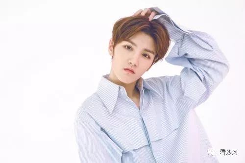 林予曦个人资料，揭秘一位闪耀明星的旅程，林予曦个人资料的深度解析，闪耀明星的旅程揭秘