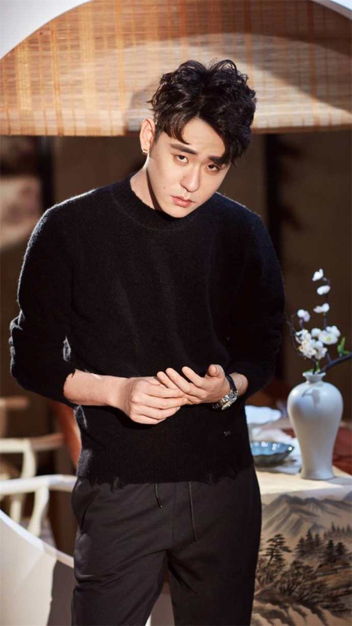 张云雷个人资料,一位闪耀的明星,张云雷个人资料,闪耀明星之旅