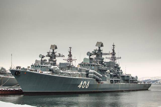 四艘现代级驱逐舰,海洋守护者的力量展现,四艘现代级驱逐舰,海洋守护者的力量熠熠生辉