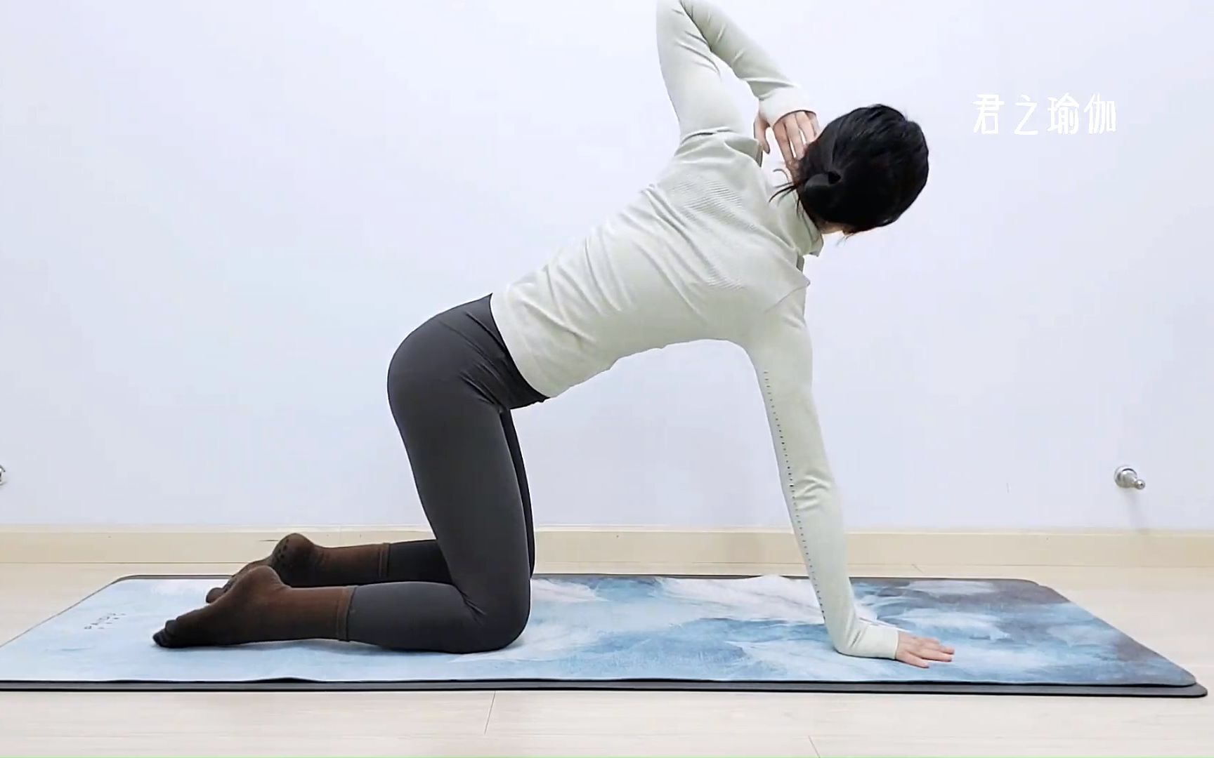 瑜伽肩颈理疗,探索25体式之美妙世界,瑜伽肩颈理疗,探索25体式之美妙奥秘