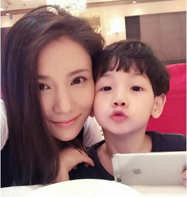 刘亦菲个人资料,婚姻状况揭秘,刘亦菲个人资料和婚姻状况大揭秘