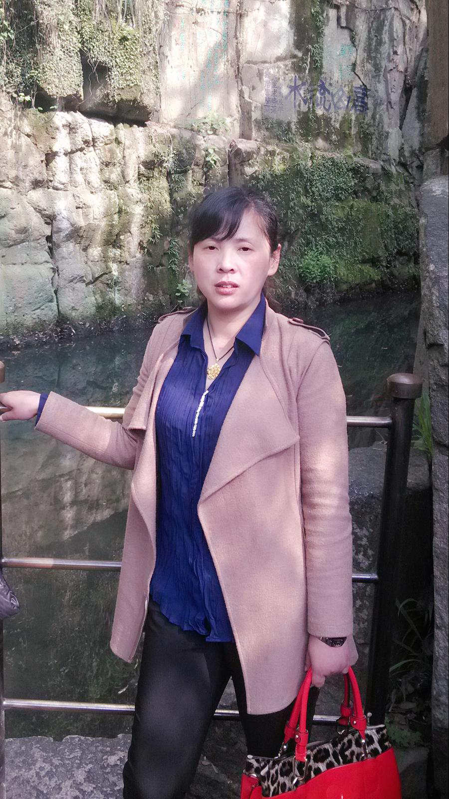 离婚女人征婚图片背后的故事与反思,离婚女人征婚图片背后的故事与启示