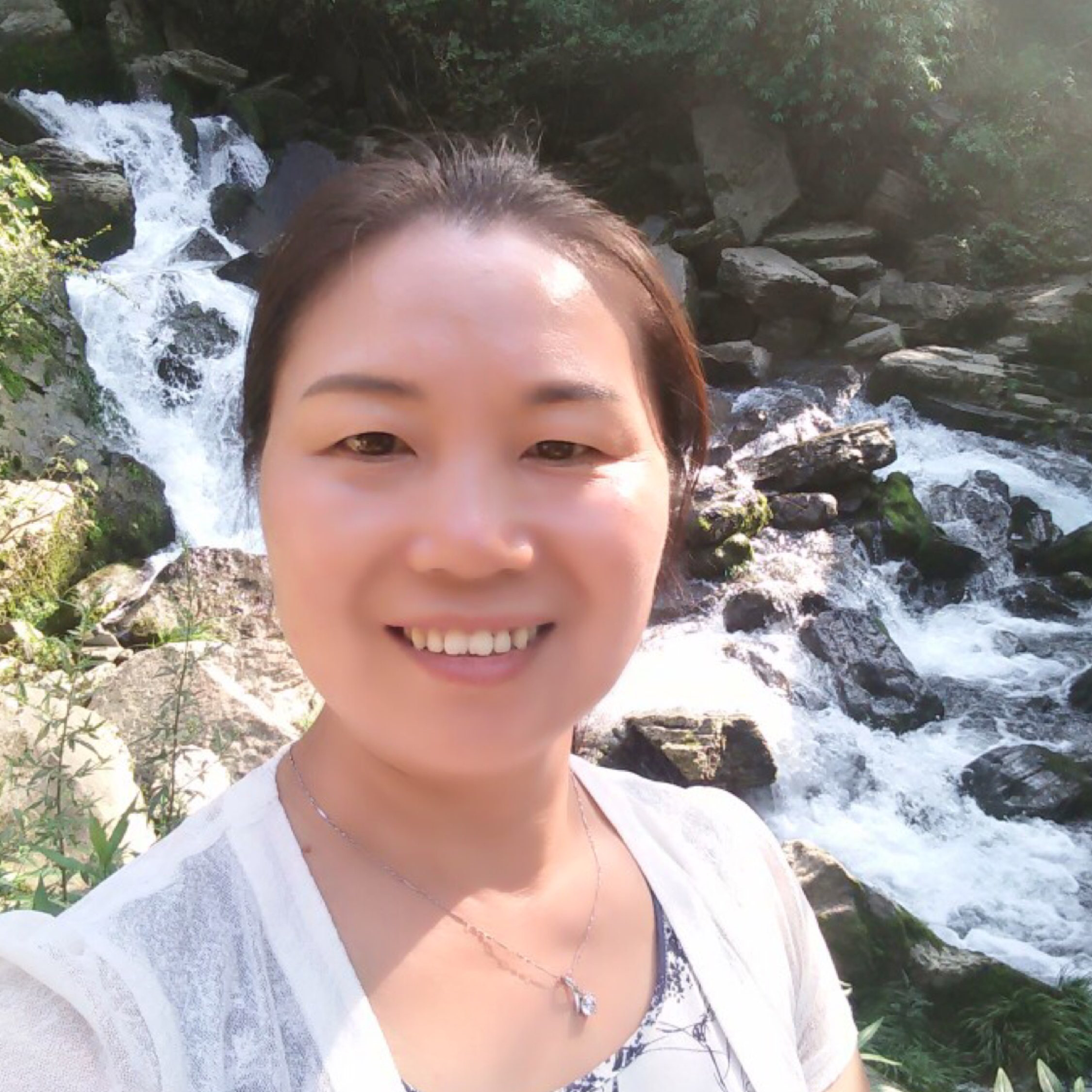 离婚女人征婚图片背后的故事与反思,离婚女人征婚图片背后的故事与启示