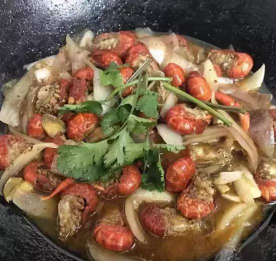 香辣小龙虾的做法,一道美味佳肴的烹饪指南,香辣小龙虾烹饪指南,美味佳肴的制作秘诀