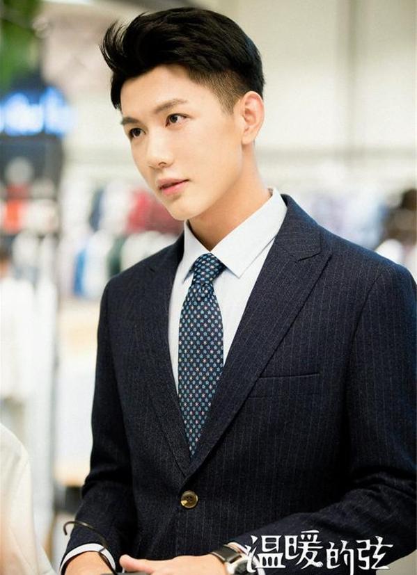 袁弘个人资料简介图片，袁弘个人资料简介及图片