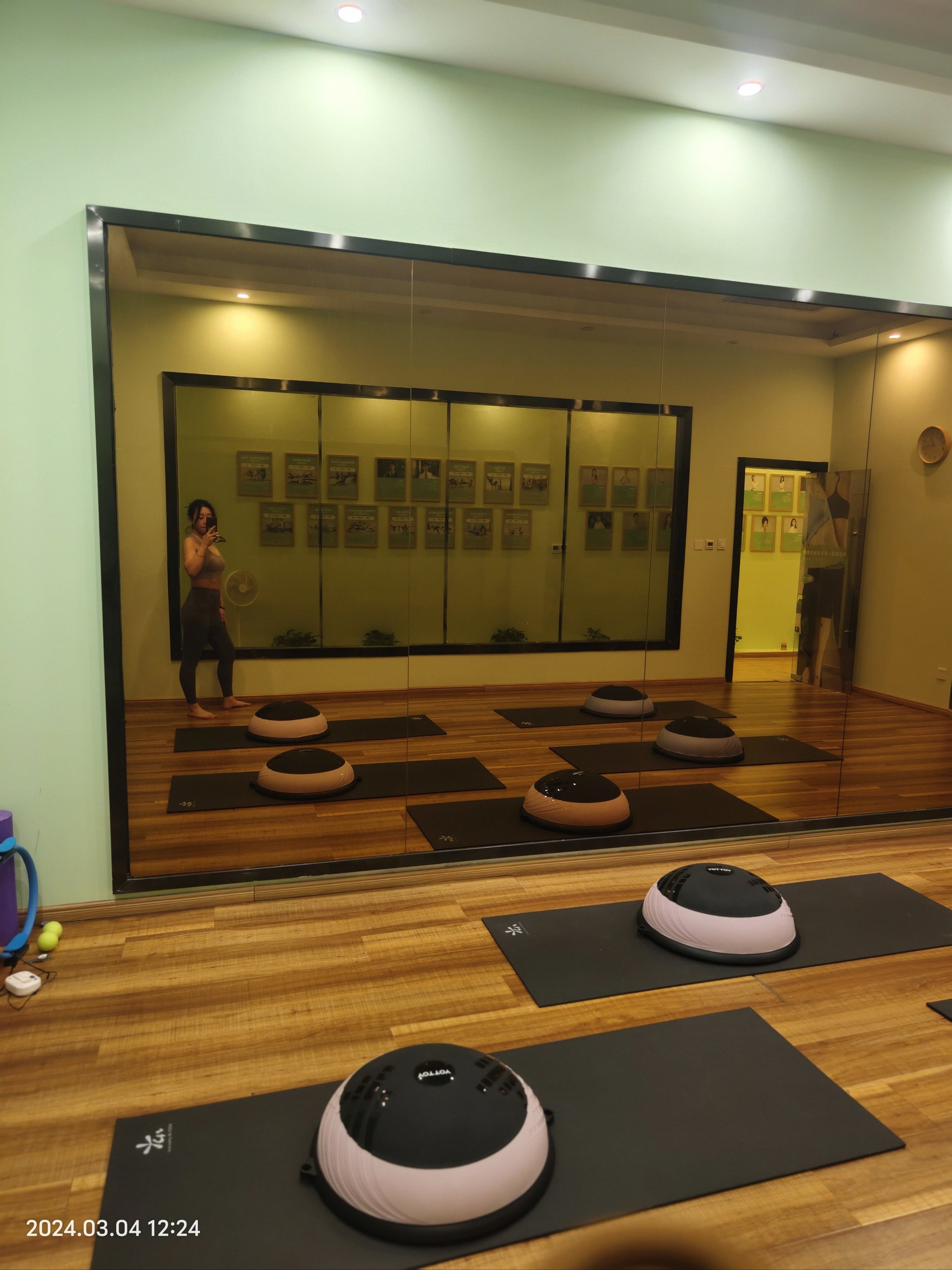 最新骗局揭秘,瑜伽馆背后的陷阱与应对之道,瑜伽馆背后的陷阱揭秘,最新骗局及应对之策