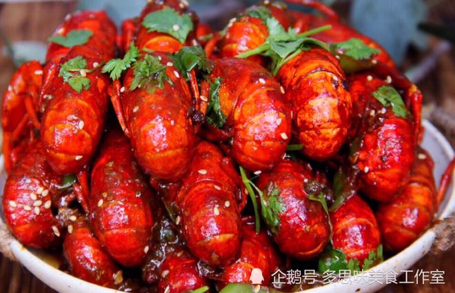 家常美味大龙虾,三种令人垂涎欲滴的做法,家常美味大龙虾,三种诱人做法大揭秘