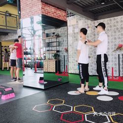 健身私教培训班费用，深度解析与选择策略，健身私教培训班费用深度解析与选择指南