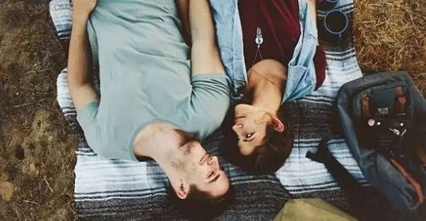 男人养情人一般能养几年——探究情感关系的复杂性与时效性,男人养情人情感关系的复杂性与时效性探究