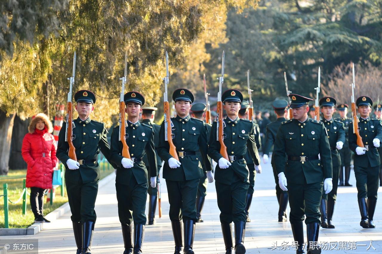 解放军仪仗队视频踏正步,传统与现代的完美融合,解放军仪仗队传统与现代完美融合的正步风采视频展示