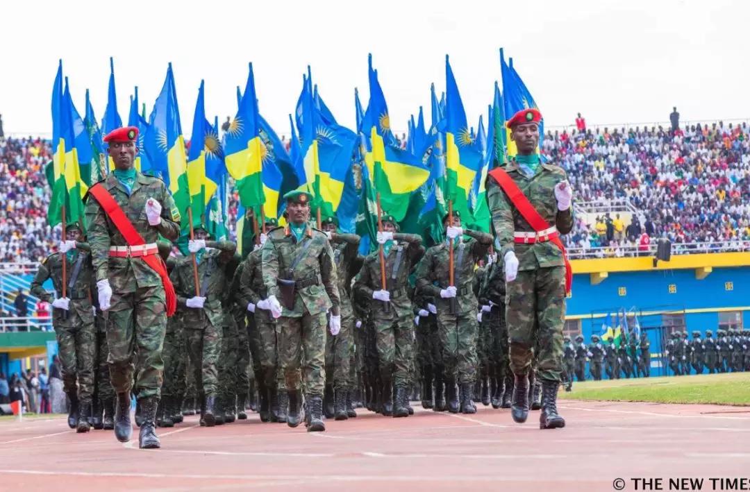 解放军仪仗队视频踏正步,传统与现代的完美融合,解放军仪仗队传统与现代完美融合的正步风采视频展示