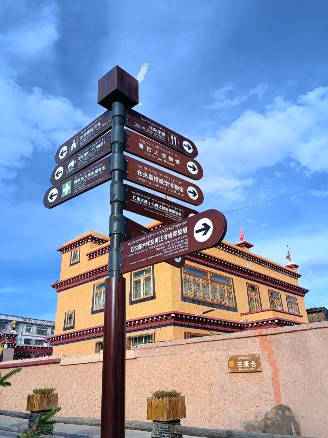 探索梦幻之地，天空之城，梦幻之旅，探索神秘天空之城