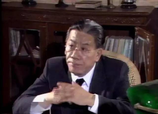 英若诚个人资料,一位杰出的文化名人的生平与贡献,英若诚,文化名人的生平、贡献及个人资料概览