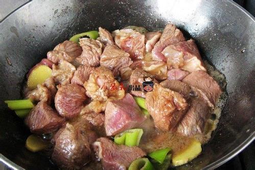 家常炖牛肉的做法，家常炖牛肉烹饪指南