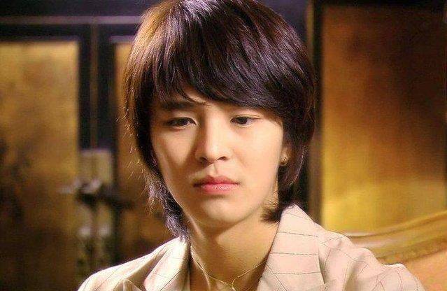 韩国第一美男是谁——探究韩国美颜巅峰的魅力，韩国第一美男揭秘，美颜巅峰的魅力探究