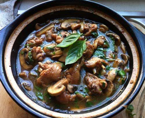 怎样炖鸡肉又烂又嫩又好吃,炖制美味鸡肉,鲜嫩多汁,口感绝佳的炖鸡技巧