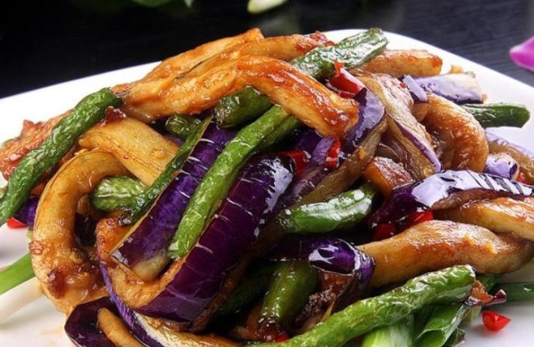 家常炖牛肉，美味烂炖的艺术，家常炖牛肉，美味烂炖的艺术之道