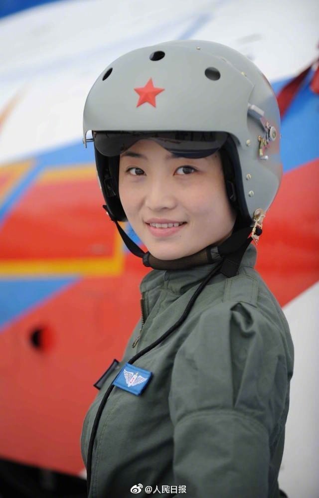 女飞行员余旭光荣牺牲照片背后的英勇与传奇,女飞行员余旭英勇牺牲背后的传奇与荣耀