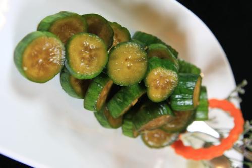 黄瓜的腌制,如何制作脆爽可口的黄瓜腌菜,如何腌制脆爽可口的黄瓜腌菜