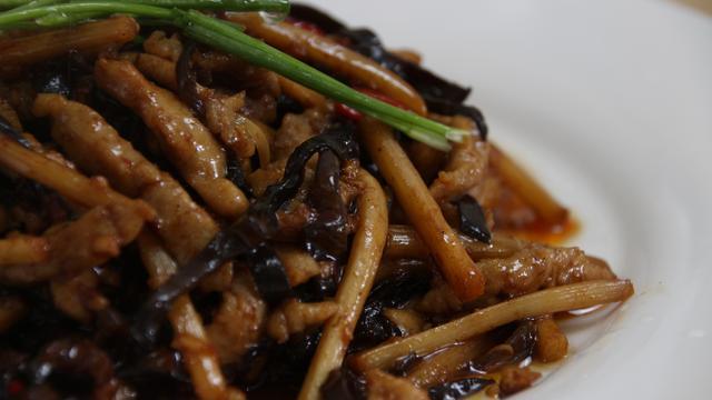 正宗鱼香肉丝的做法,传统与美味的完美结合,正宗鱼香肉丝做法,传统与美味的完美融合之道