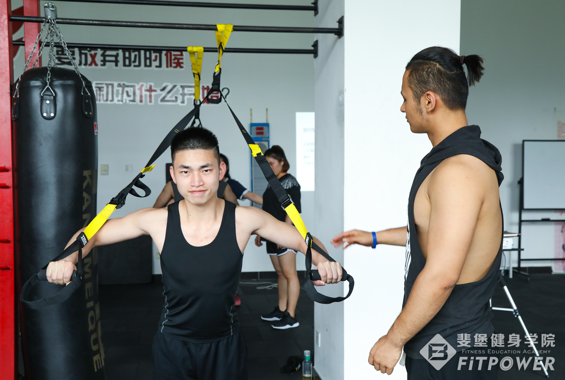 健身教练收入真的高吗?探究背后的真相与影响因素,健身教练收入真相揭秘,背后的影响因素大解析