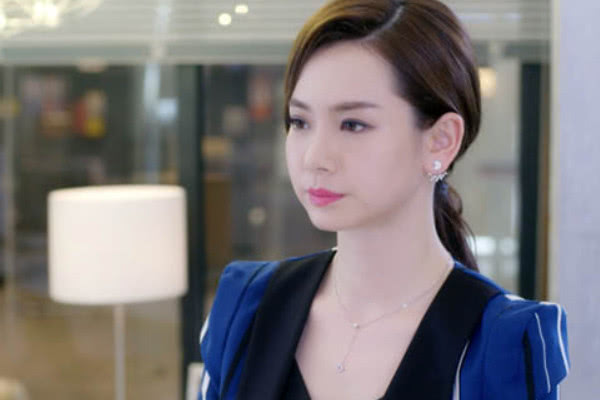 戚薇出演的电视剧,演技与角色的完美融合,戚薇演技炸裂,角色与自我完美融合的电视剧演绎之路