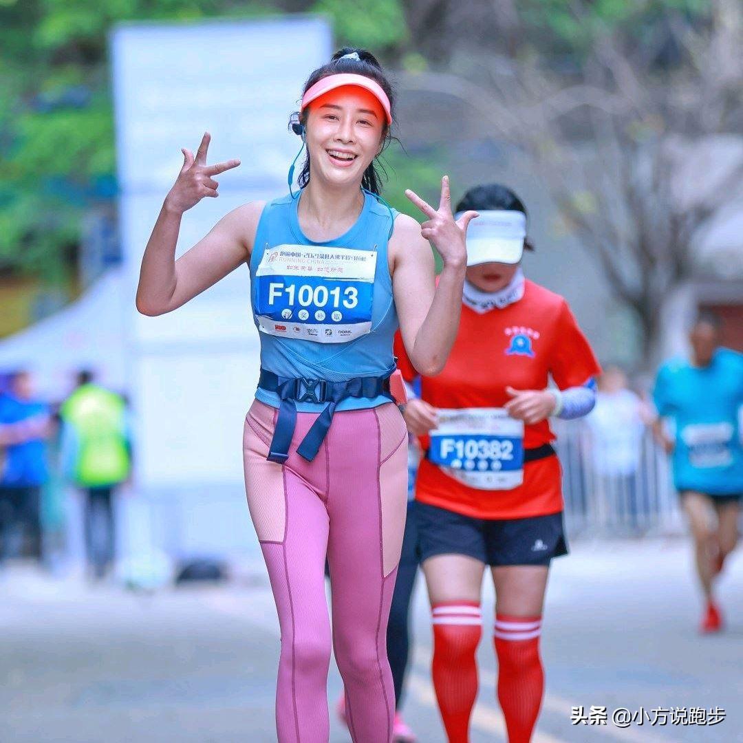 早晨跑步的好处与潜在挑战,一种全面的视角,早晨跑步的益处与挑战,全面解析