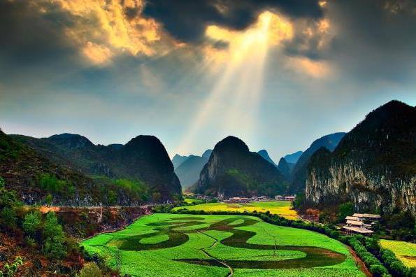 贵州的旅游景点介绍，贵州旅游景点大全介绍