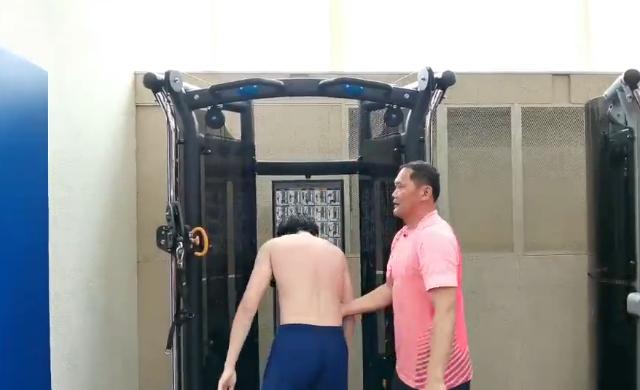 引体向上视频教学视频,掌握正确姿势,提升锻炼效果,掌握引体向上正确姿势,提升锻炼效果的教学视频观看指南