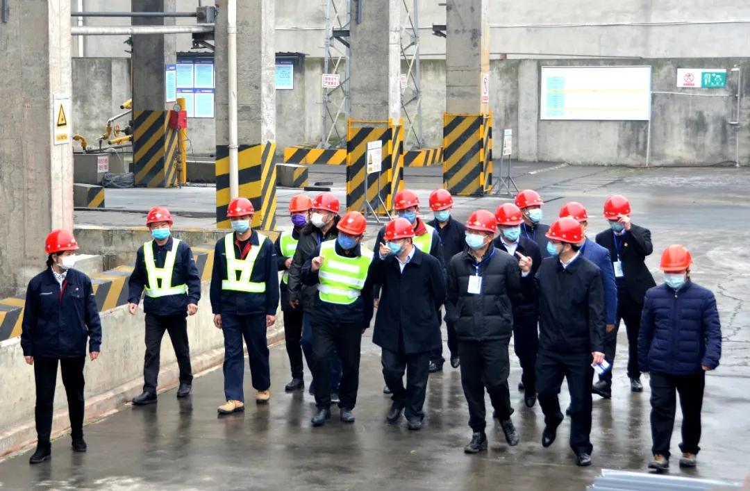 磷化工概念龙头股一览，行业趋势与领军企业深度解析，磷化工行业趋势深度解析，概念龙头股及领军企业一览