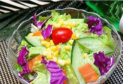 蔬菜沙拉一般用什么蔬菜，蔬菜沙拉常用蔬菜及搭配艺术