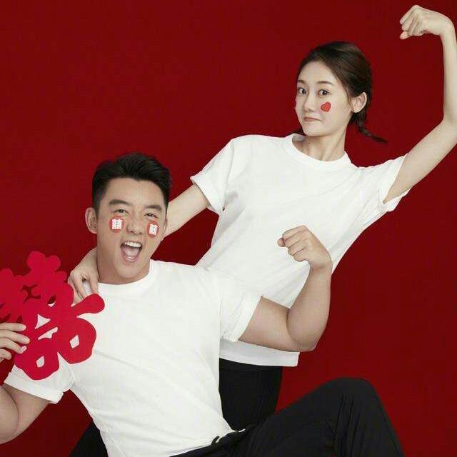 冯小刚与苗苗的初一情缘,一次不期而遇的玩趣时光,冯小刚与苗苗的初一情缘,一场不期而遇的玩趣时光