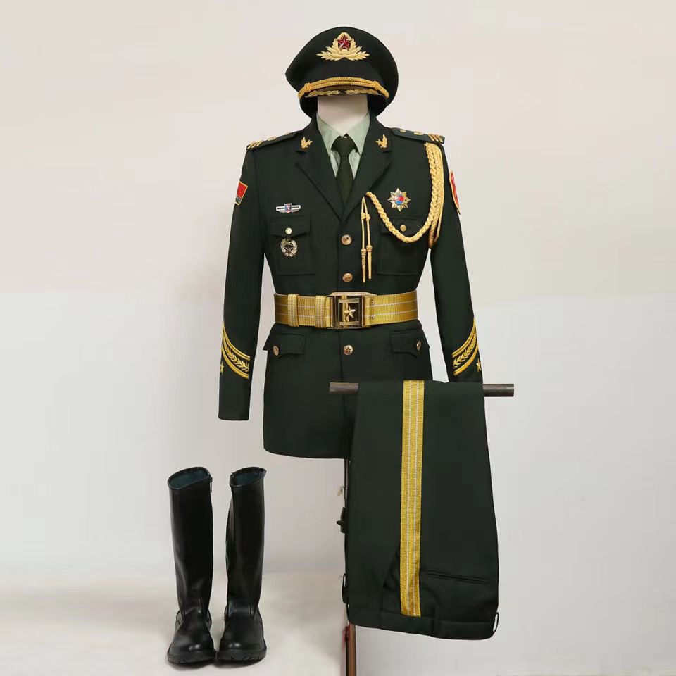 仪仗队服装，展现风采与荣耀的象征，仪仗队风采，服装展现荣耀的象征