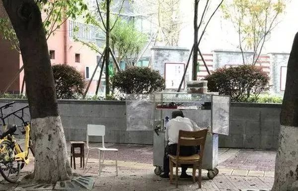 澳门六肖摆龙门阵325期,揭秘传统魅力与当代风采,澳门六肖摆龙门阵揭秘传统魅力与当代风采风采展风采展风采展展风采