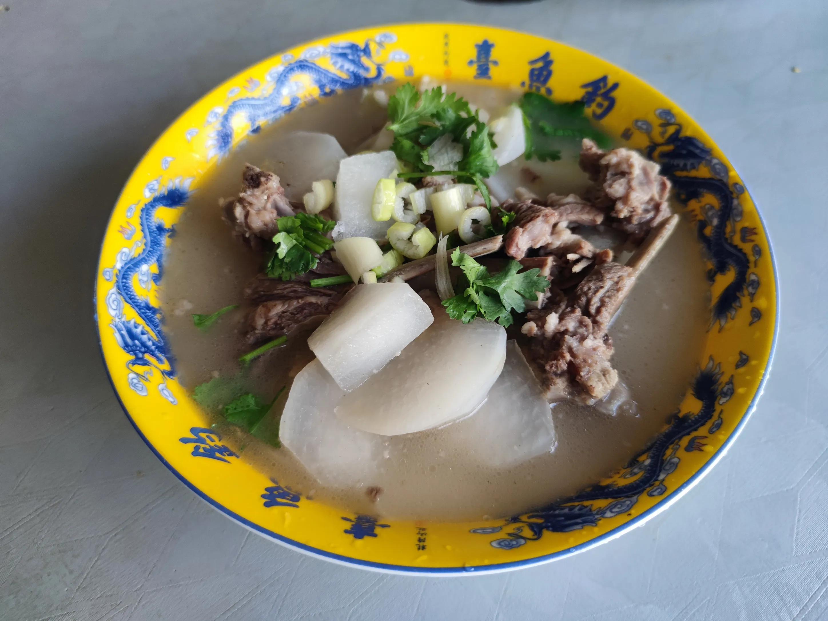 炖羊肉三放三不放,烹饪之道,味觉之舞,炖羊肉秘诀,三放三不放,烹饪技巧与味觉盛宴