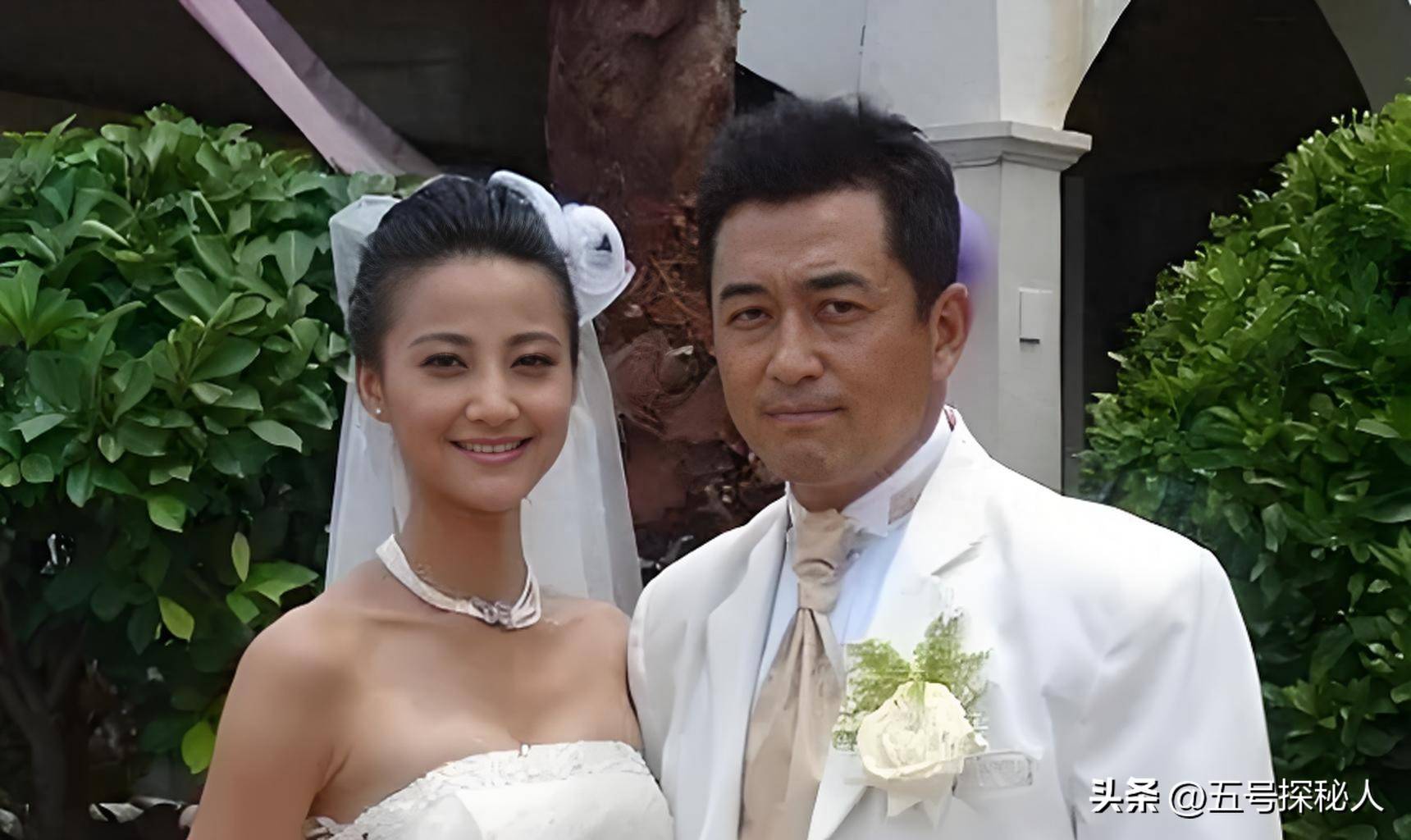 揭秘演员王志飞的婚姻现状,他的老婆是谁?,王志飞婚姻现状揭秘,妻子身份揭晓!