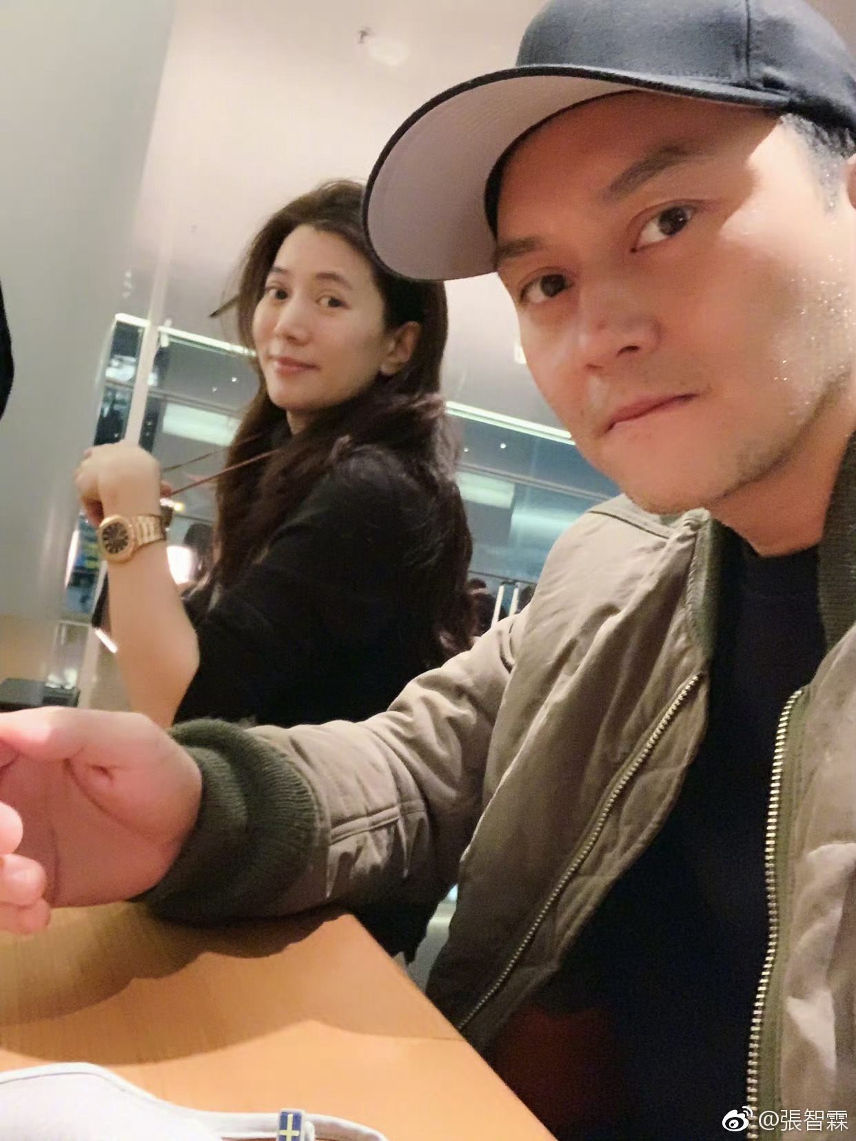 张智霖与袁咏仪，璀璨明星的浪漫人生，张智霖与袁咏仪，明星情侣的浪漫人生