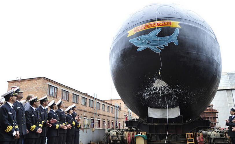 关于中国海军最新战舰095型潜艇服役数量的探讨,中国海军最新战舰095型潜艇服役数量探讨