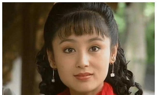 演员陈红婚姻历程揭秘,婚姻次数与人生轨迹,陈红婚姻历程揭秘,婚姻次数与人生轨迹探究