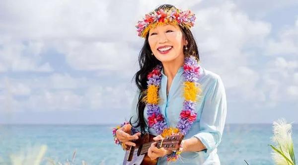 瑜伽放松休息术与张蕙兰,身心的和谐之旅,张蕙兰引领的瑜伽放松之旅,身心和谐的追求