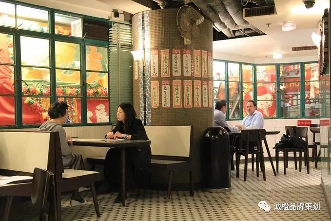 澳门一码一肖预测与星巴克集体罢工现象探讨,澳门预测与星巴克罢工现象探析