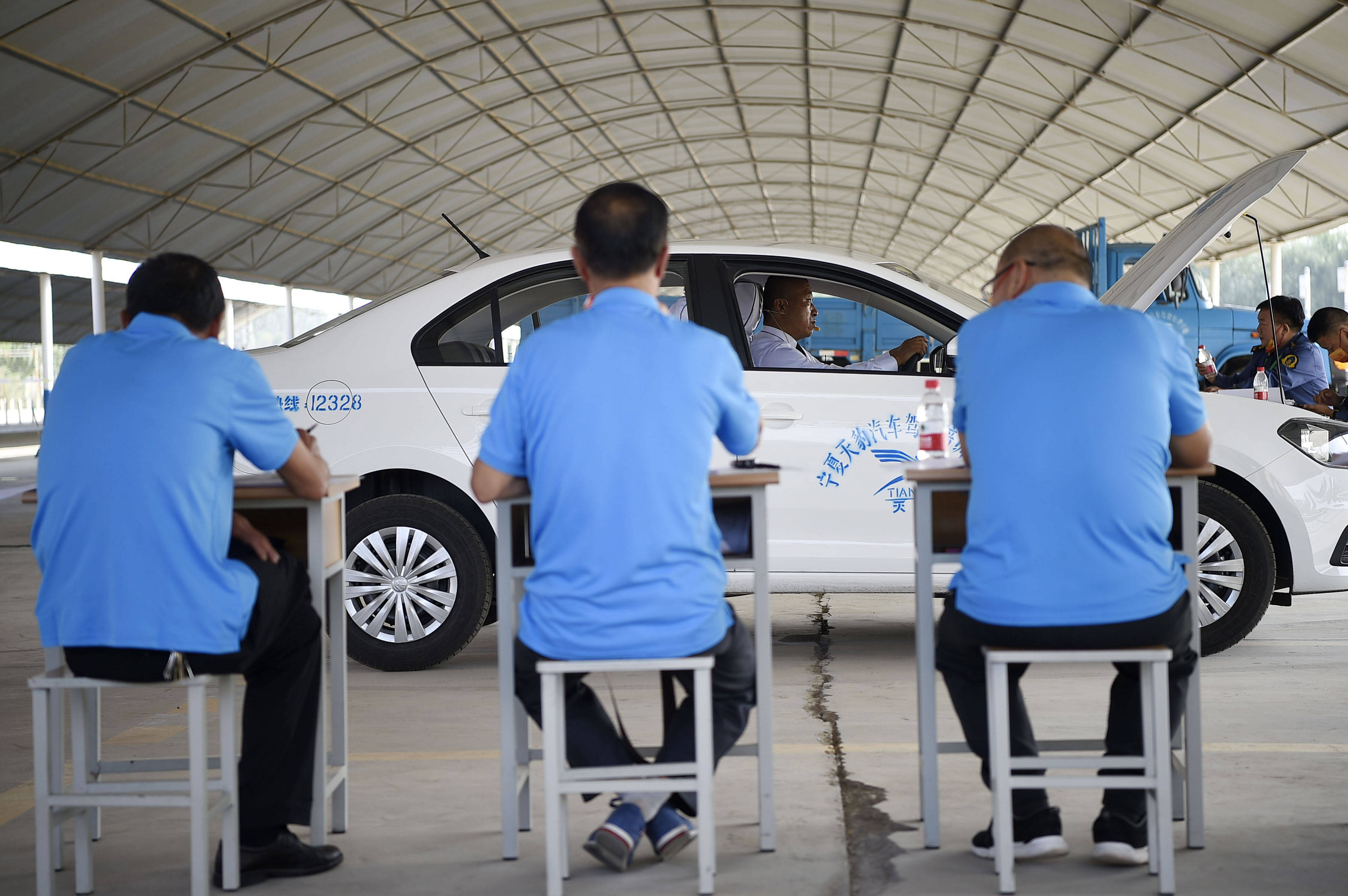 考小车教练证需要什么条件,考小车教练证的条件与要求