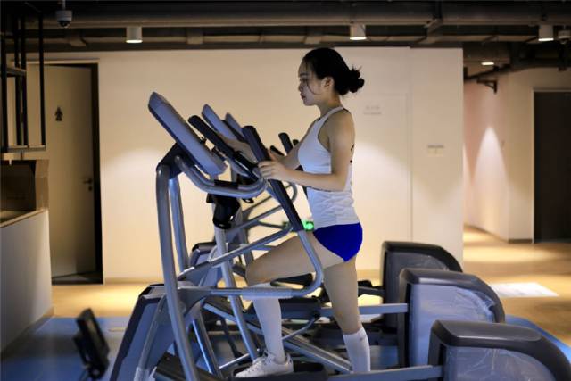 在健身房里的热血奋斗,健身房热血奋斗记