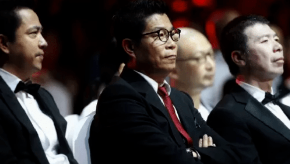 华谊兄弟,从电影到娱乐帝国的跨越之路,华谊兄弟,从电影业迈向娱乐帝国的跨越之旅