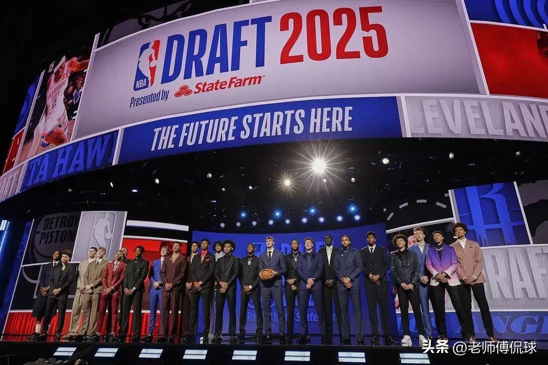 迎接新澳门2025天天开好彩的美好未来,澳门未来展望,迎接美好新纪元,天天开好彩的2025年