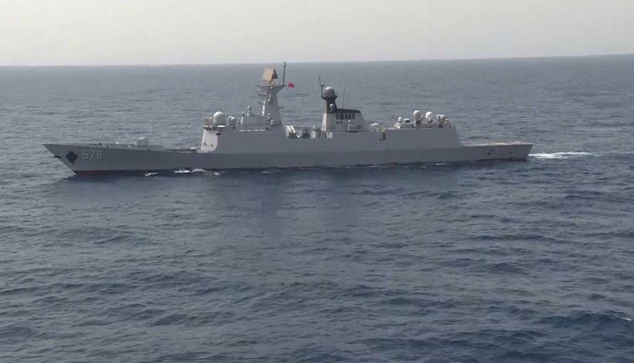 在大海中航行的扬州舰,荣耀与使命的交织,扬州舰,荣耀与使命的交织——大海中的航行守护者