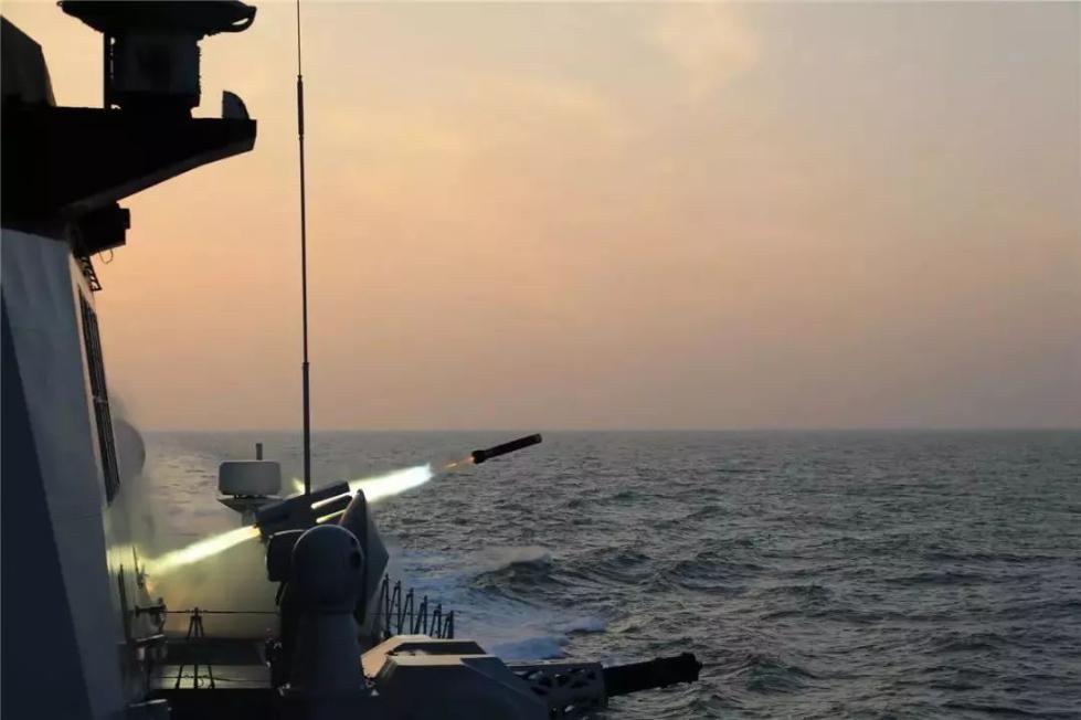 扬州舰的价格及其相关因素,扬州舰价格及相关因素解析