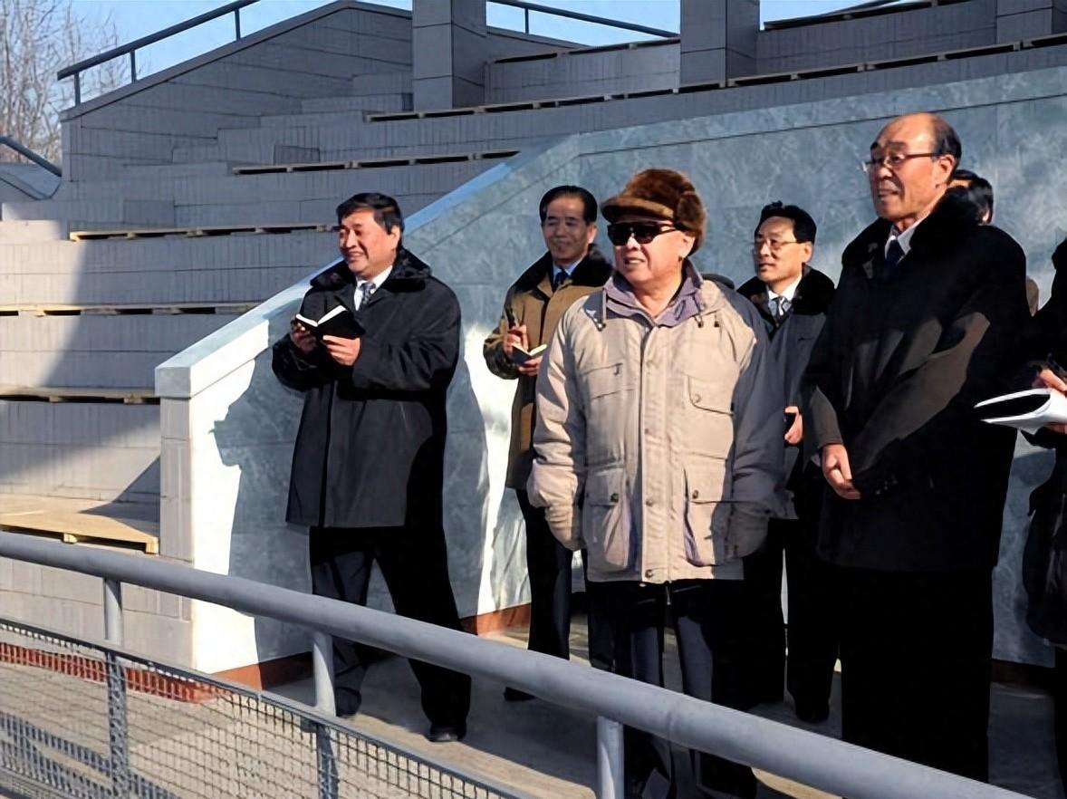 2022年朝鲜阅兵现场播放,展现国家力量与荣耀,2022年朝鲜阅兵展现国家力量与荣耀