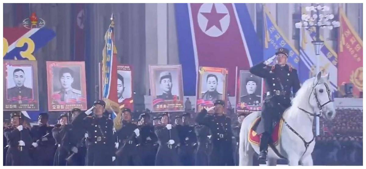 朝鲜2022阅兵视频,展示力量与荣耀的一年,朝鲜2022年度阅兵视频,力量与荣耀的展示